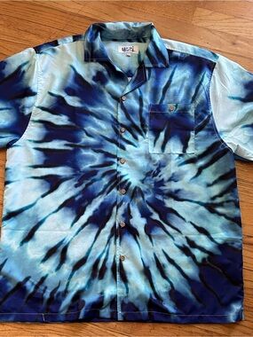 Men's Size L Uzzi Amphibious Gear Tie-Dye Short Sleeve Button-Down Shirt — Blue